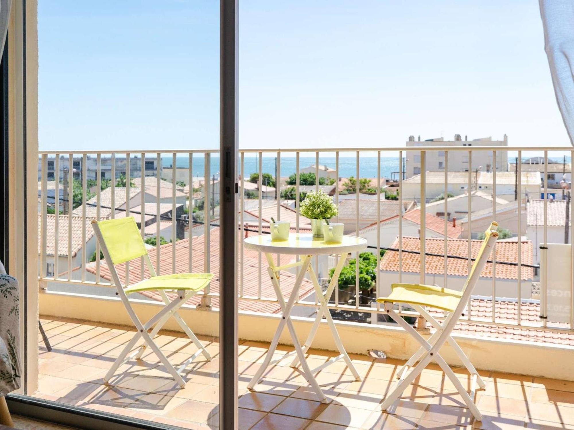 T3 A 2 Min De La Mer, 4 Personnes, Balcon Vue - Fr-1-409-283 *